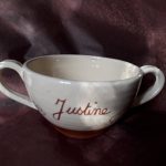 Tasse à 2 anses personnalisée avec date, prénom et dessin