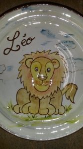 Assiette personnalisée avec prénom et dessin de lion pour l'enfant Léo