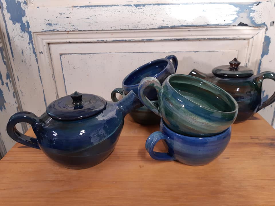 theieres tasses ceramique poteries bleues 5