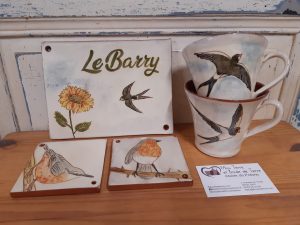 plaques de maison oiseaux rouge gorge hirondelle mugs hirondelles